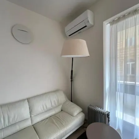 Apartament Monolocale San Giovanni Con Balcone A 50 M Dalla Metro *