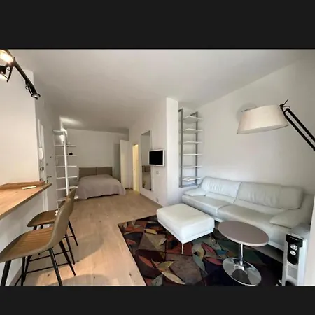 Monolocale San Giovanni Con Balcone A 50 M Dalla Metro *