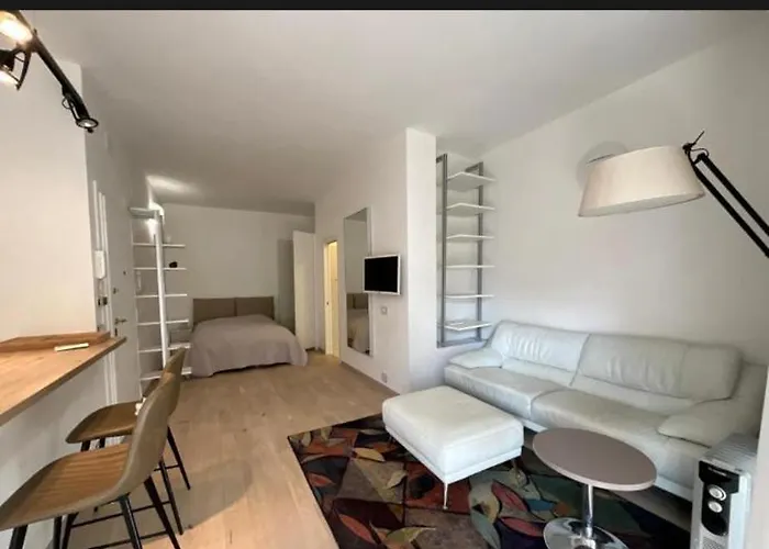 Monolocale San Giovanni Con Balcone A 50 M Dalla Metro *